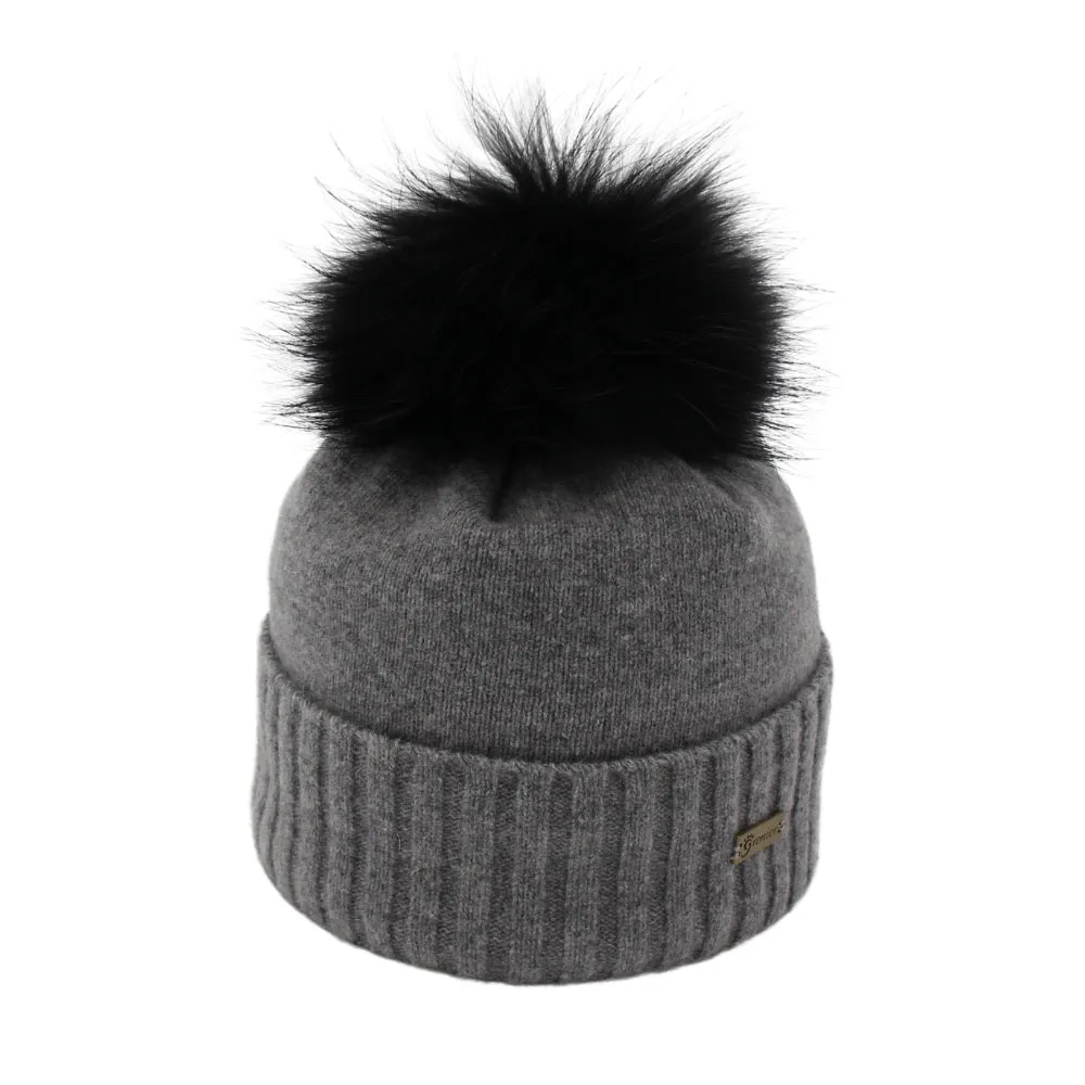 Fourrures Grenier | Tuque à pompon hiver- modèle Romy