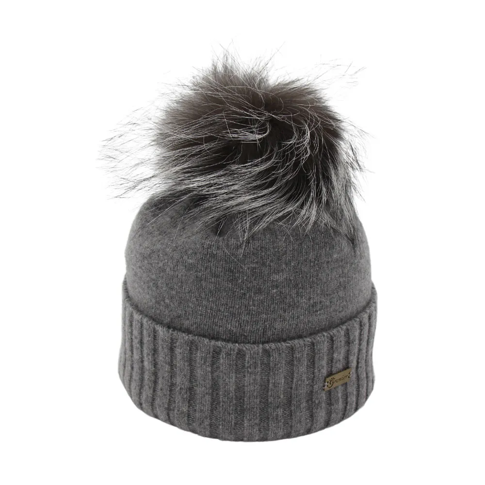 Fourrures Grenier | Tuque à pompon hiver- modèle Romy