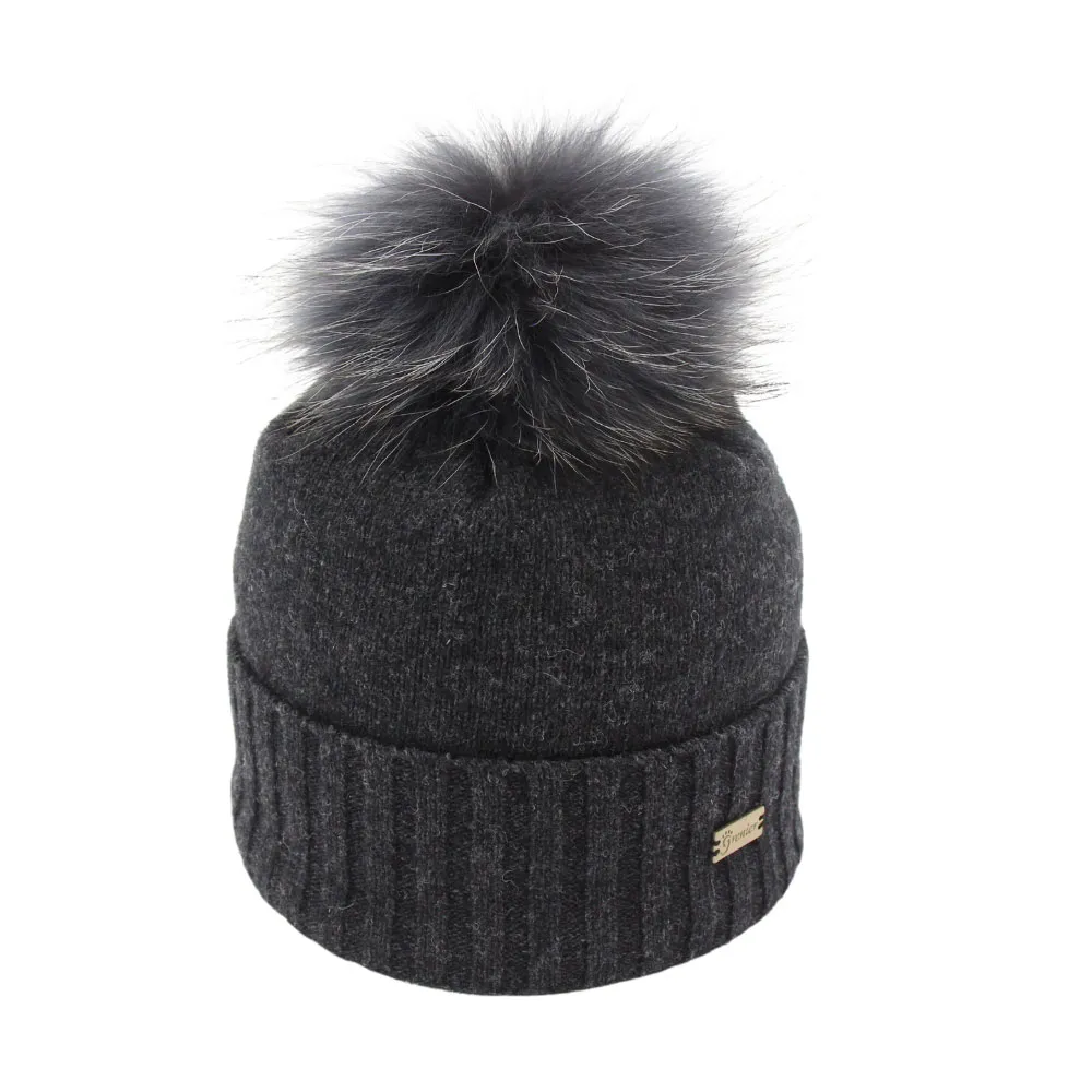 Fourrures Grenier | Tuque à pompon hiver- modèle Romy